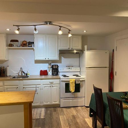 Apartament Lovely, Fully Equipped Bachelor, Close To All Needs! Montreal Zewnętrze zdjęcie