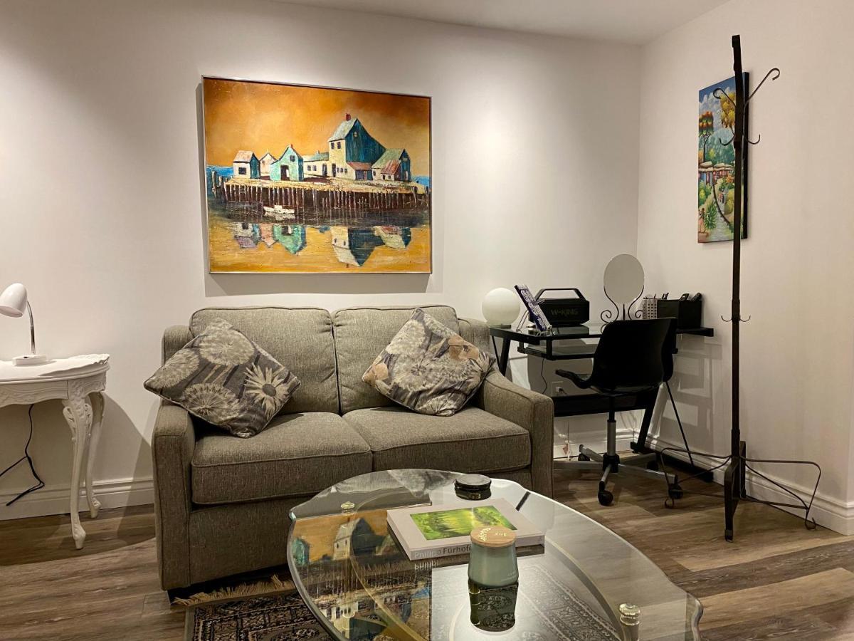 Apartament Lovely, Fully Equipped Bachelor, Close To All Needs! Montreal Zewnętrze zdjęcie